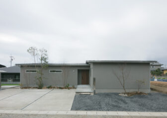 穏やかな気配と暮らす家