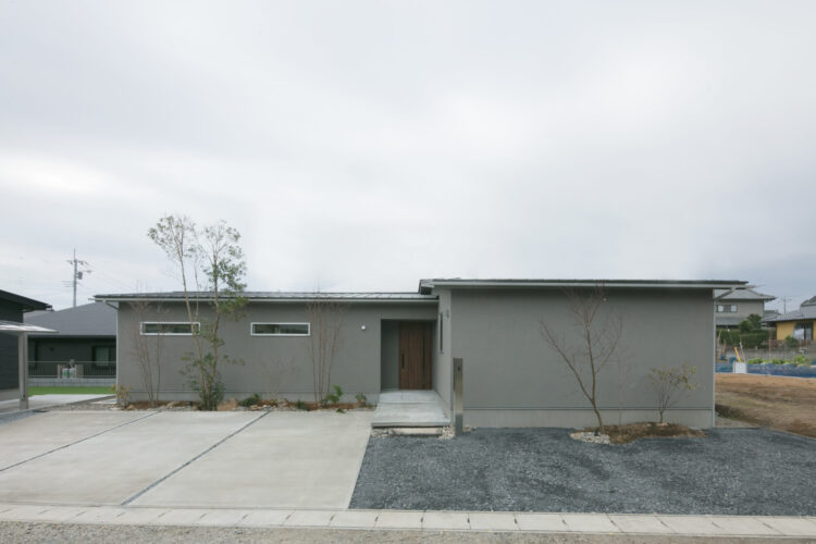 穏やかな気配と暮らす家