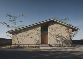 ひらきと包まれが重なる家 | 2026年10月完成予定