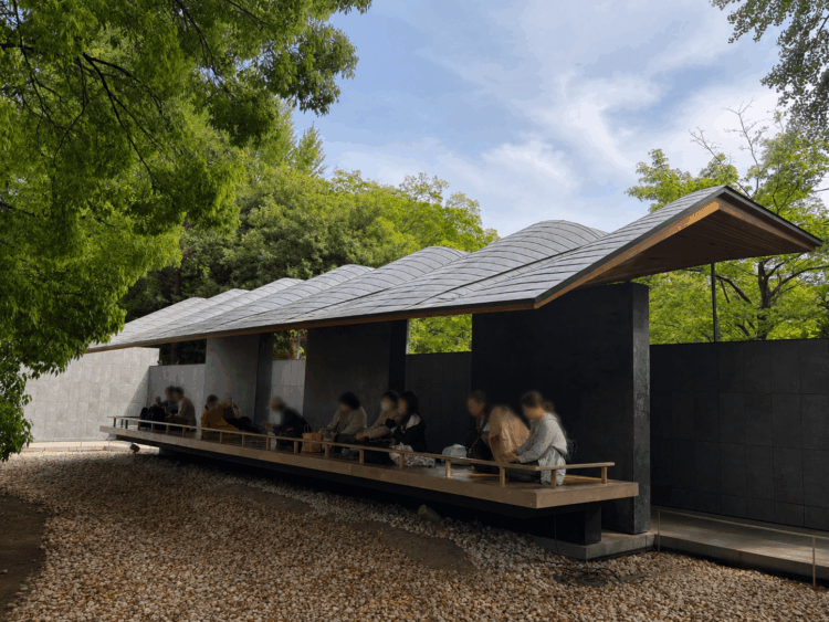 上野東照宮神符授与所　静心所